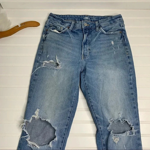 Old Navy High-Waisted O.G. Straight Leg Ripped Jeans Baggy Fit - Picture 3 of 9
